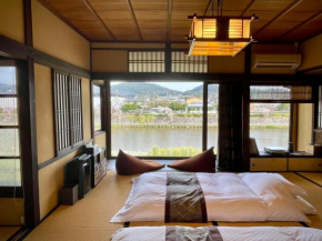 Amazing Kamo riverview Machiya townhouse - K's Villa